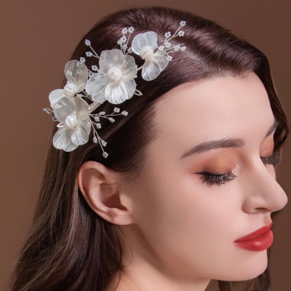 Pearl Crystal Bridal Comb Floral Wedding Crystal Comb Bridal Headpiece Gift - Picture 1 of 3